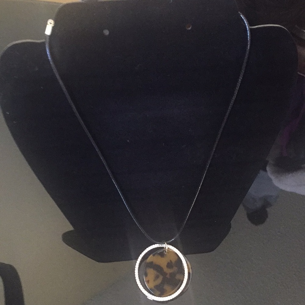 New - Picture 2 of 2